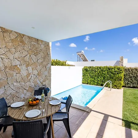 Back Loop Villa *