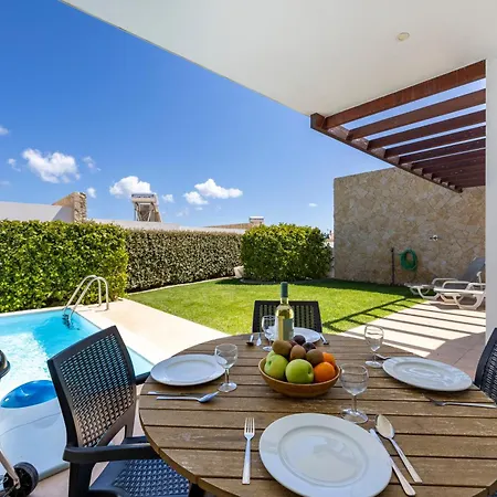 Back Loop Villa Sagres